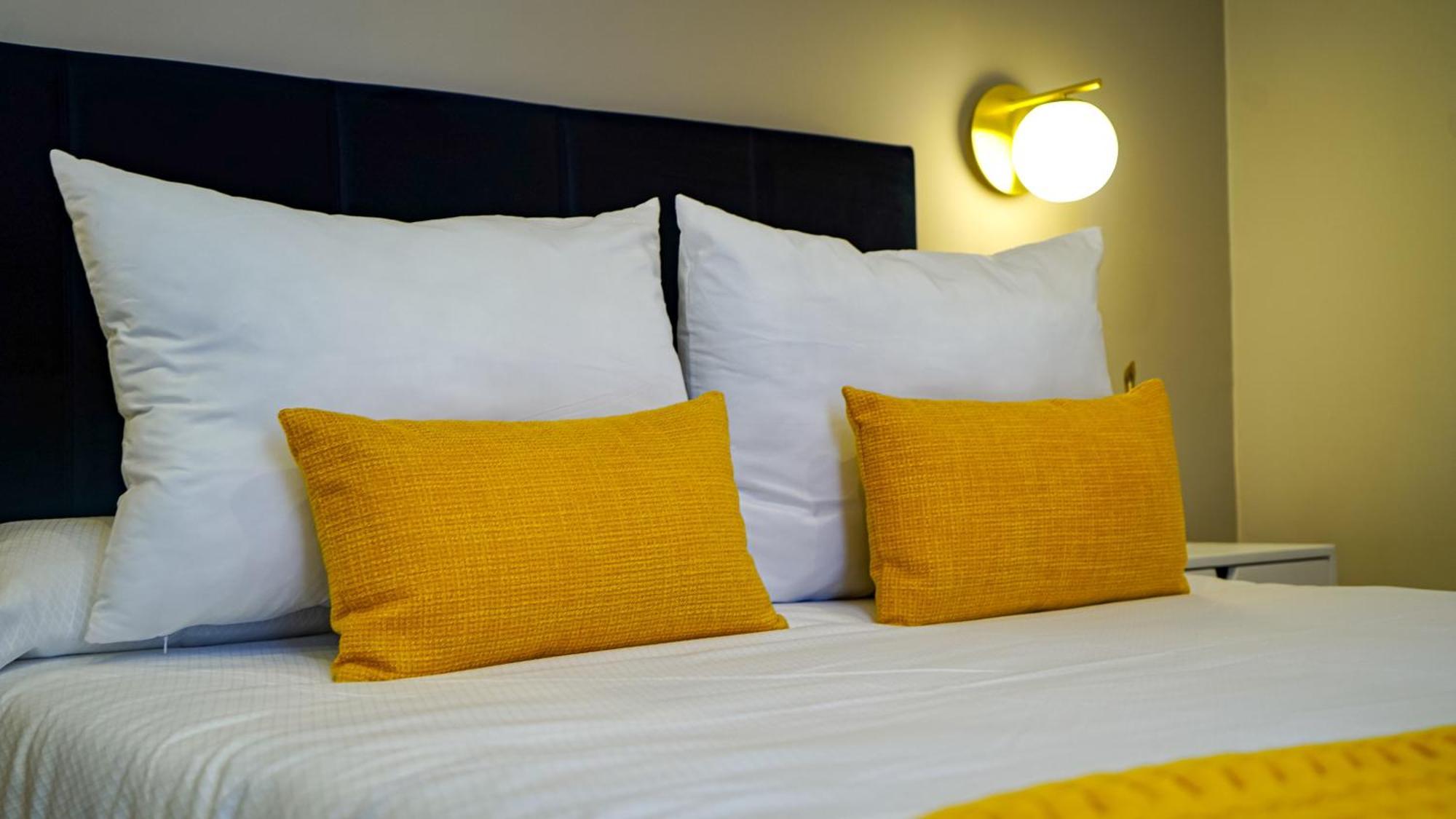 Apartamentos Puente Romano Suites Mérida Exteriér fotografie