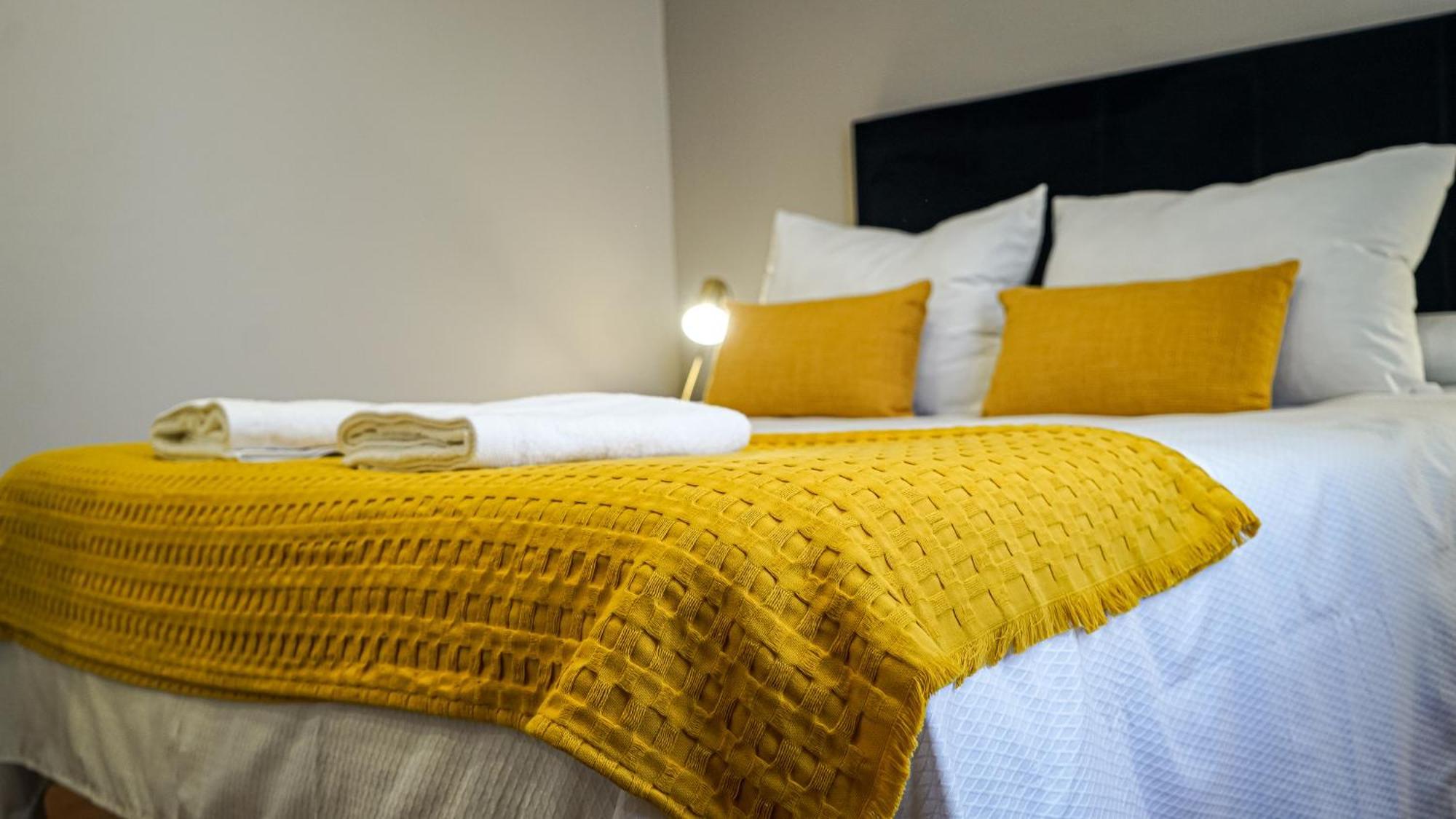 Apartamentos Puente Romano Suites Mérida Exteriér fotografie